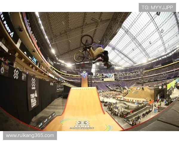 上海极限运动队的力量与激情探索极限运动的魅力与挑战